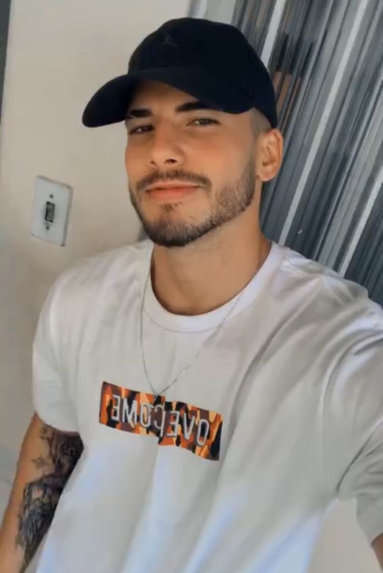 <em>Alejandro.G</em>